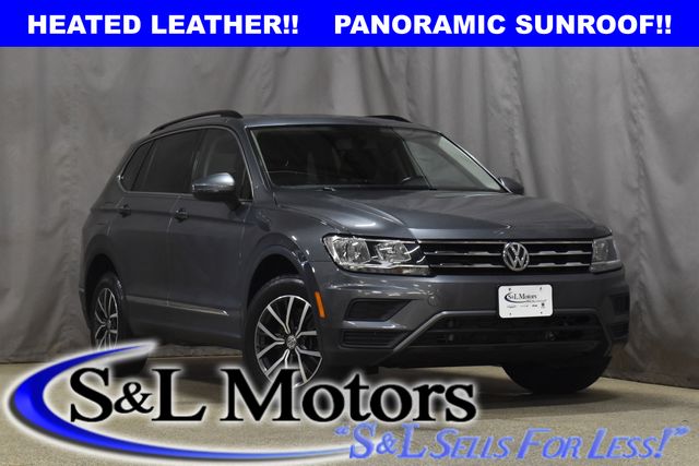 Platinum Gray Metallic 2018 Volkswagen Tiguan SE 4Motion SUV / Crossover All-Wheel Drive 8-Speed Automatic