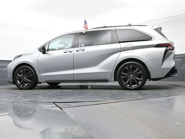 2022 Toyota Sienna XSE 30