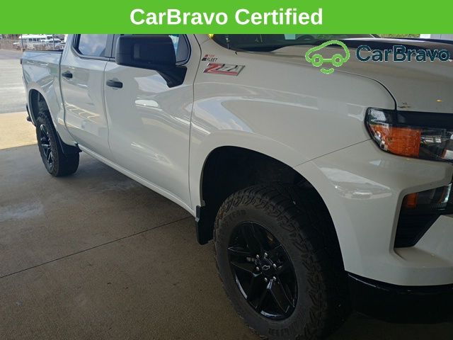 Summit White 2025 Chevrolet Silverado 1500 Pickup Truck Four-Wheel Drive Automatic