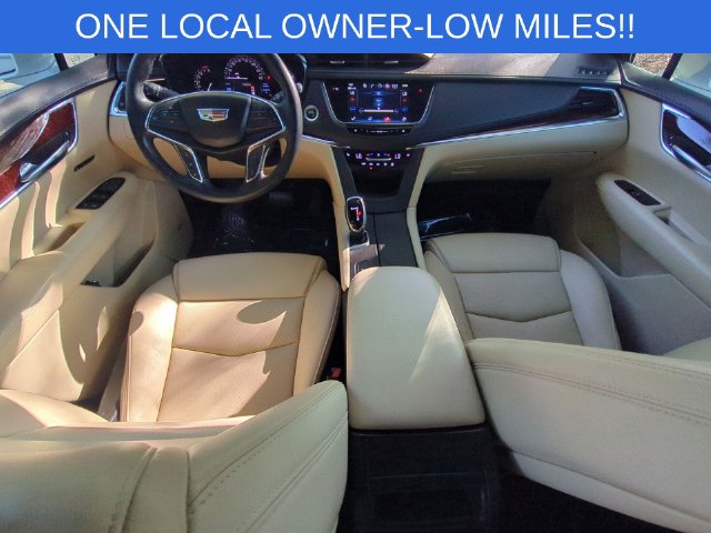 Used 2019 White Cadillac Luxury image 33