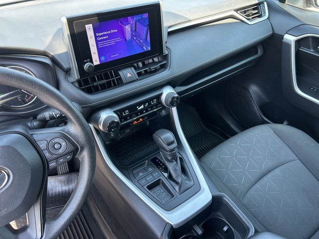2023 Toyota RAV4 XLE - Photo 34