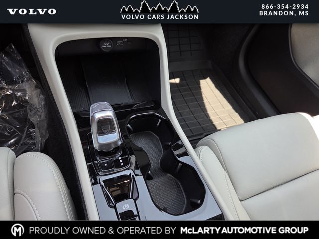 Used 2026 Volvo XC40 SUV