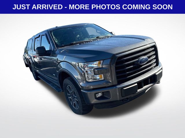 Gray (Magnetic Metallic) 2015 Ford F-150 Pickup Truck Four-Wheel Drive 6-Speed Automatic