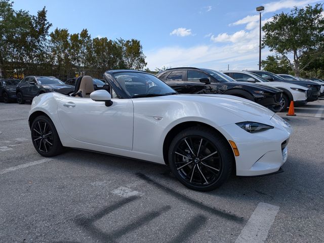 New Snowflake White Pearl Mica 2026 Mazda MX-5 Miata Grand Touring