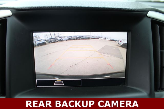 Used 2022 Black GMC SLE image 4