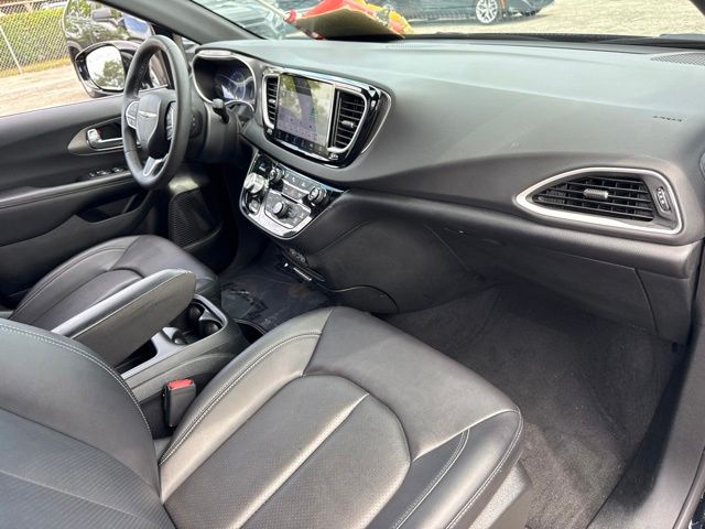 2025 Chrysler Pacifica - $25,988
