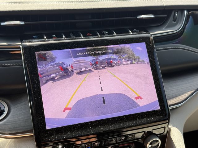 2022 Jeep Grand Cherokee Overland 4xe White at Central Houston Nissan