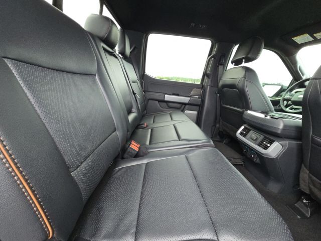 2024 Ford F-150 Lariat:B02268