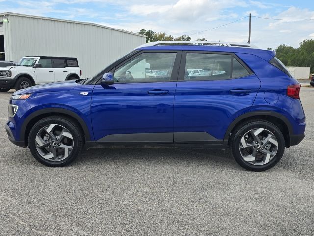 2024 Hyundai Venue Limited:B01873