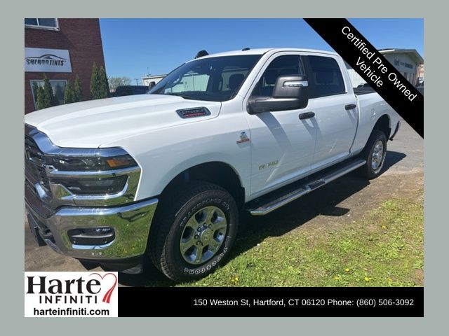 White 2025 RAM 2500 Big Horn Crew Cab 4WD Pickup Truck Four-Wheel Drive 8-Speed Automatic