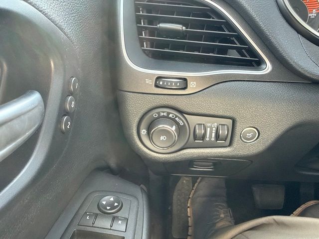 Used 2022 Jeep Cherokee SUV
