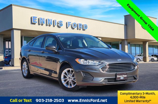 2020 Ford Fusion SE photo
