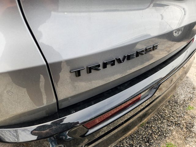 2024 Chevrolet Traverse RS Gray at Community Kia