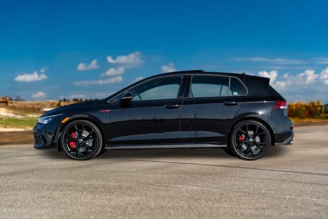 2024 Volkswagen Golf GTI SE 4