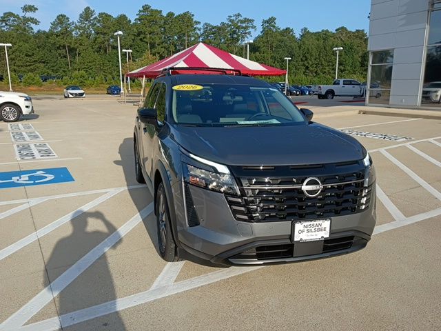 Gray (Gun Metallic) 2026 Nissan Pathfinder SUV / Crossover Front-Wheel Drive 9-Speed Automatic