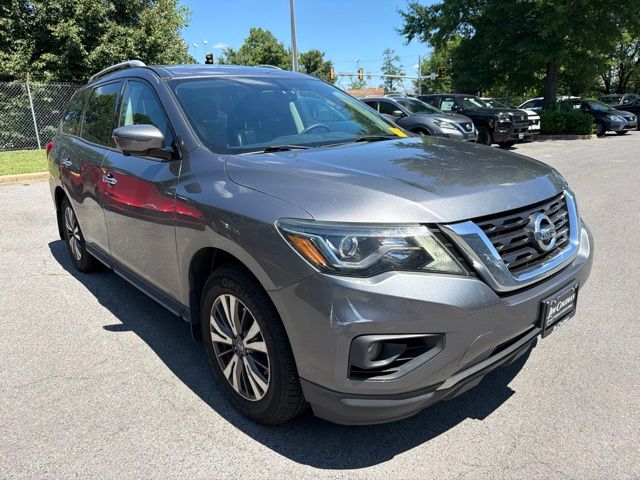 2017 Nissan Pathfinder SL