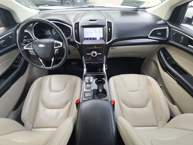 2019 Ford Edge Titanium:45449B