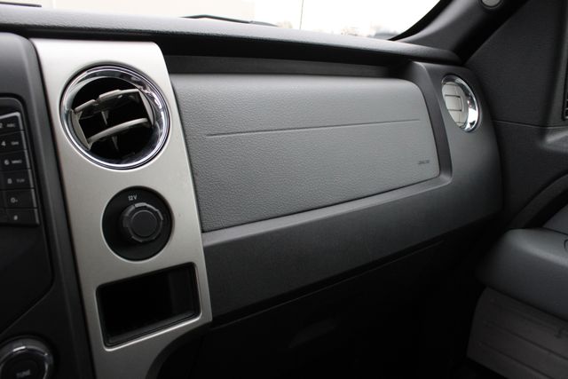 Used 2013 Black Ford XLT image 18