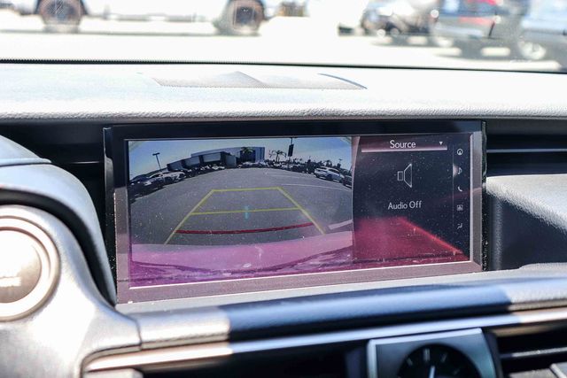 Used 2020 White Lexus 300 image 29