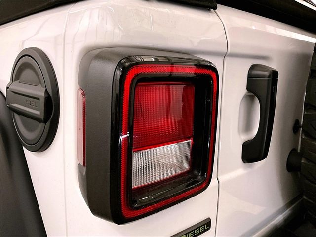 2022 Jeep Wrangler Unlimited Rubicon White at Auto Express Mitsubishi