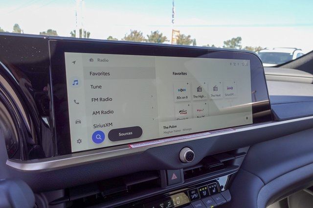 new 2025 Toyota Crown Signia car