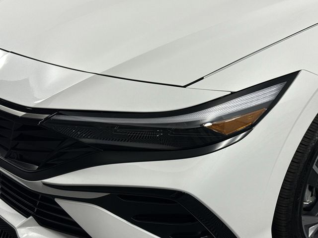 Used 2025 Hyundai Elantra Hybrid For Sale in Indianapolis, IN