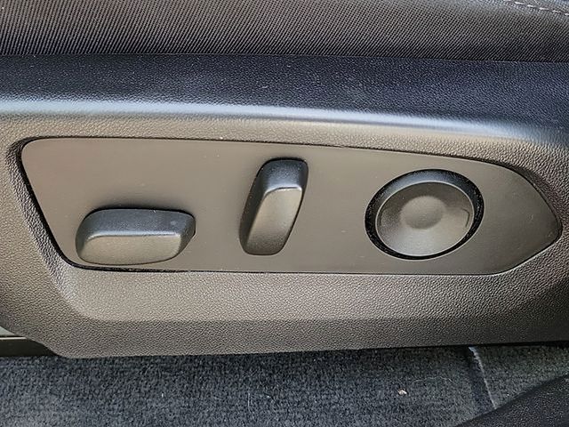 Used Car 2023 Chevrolet Colorado  Trail Boss For Sale Under $35,000 In Plainview, Texas