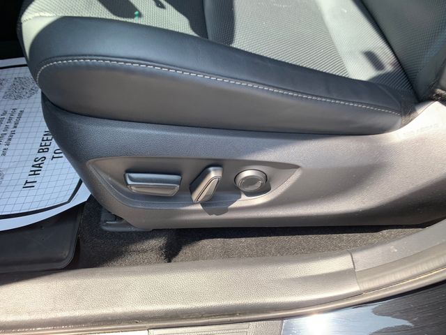 Used 2025 Toyota Crown Signia SUV
