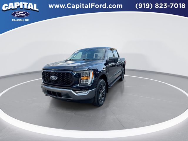Used 2023 Blue Ford XLT image 4