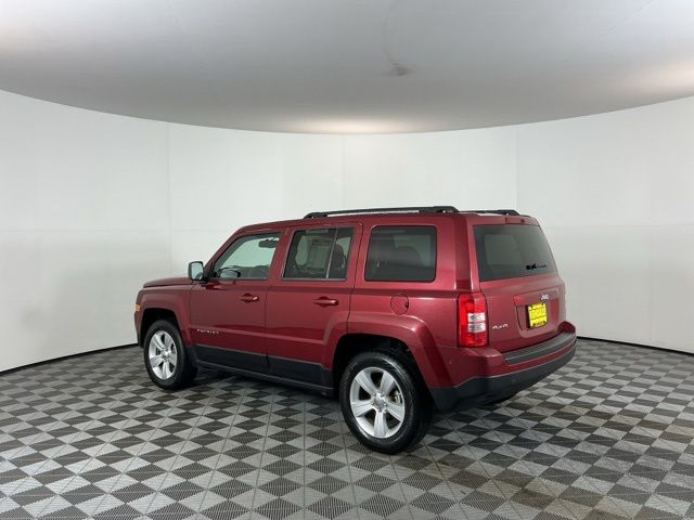 Used 2012 Red Jeep Sport image 7