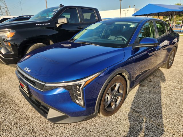 2025 Kia K4 LXS Blue at Baytown Hyundai