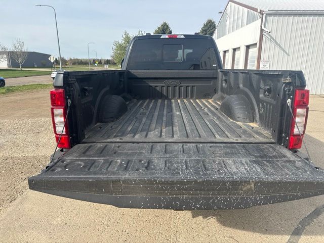 2022 Black Metallic Ford Super Duty F-250 SRW XLT 4X4 Truck