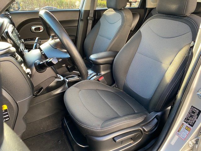 Used 2019 Silver Kia Plus image 16