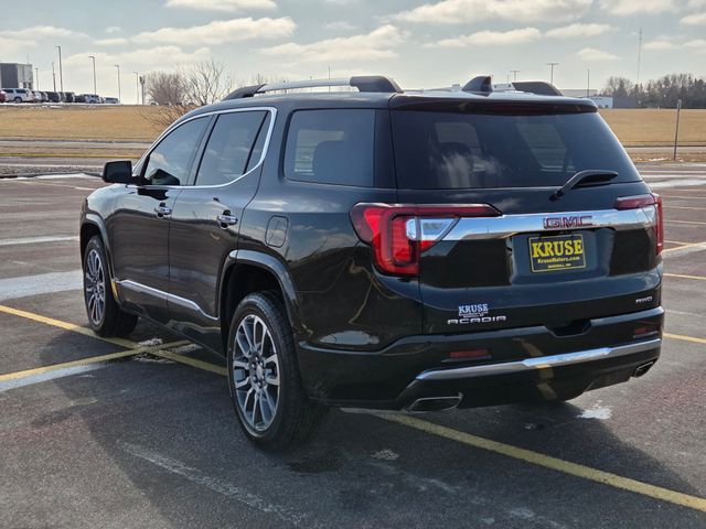 2022 GMC Acadia Denali