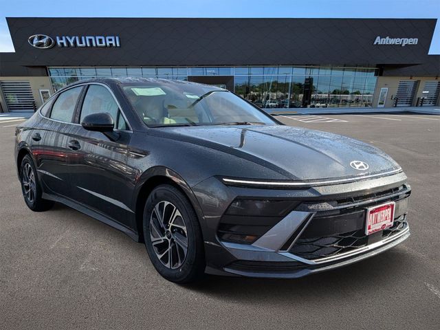 2026 Hyundai Sonata Hybrid Blue FWD