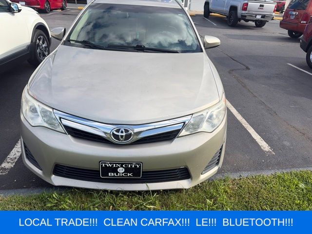 Champagne 2013 Toyota Camry Sedan Front-Wheel Drive 6-Speed Automatic