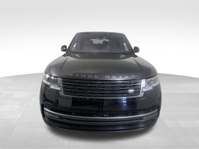 2023 Land Rover Range Rover SE 9