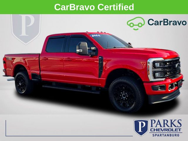 2024 Ford F-250 Super Duty Rojo (Race Red) Camioneta Todo terreno Automática