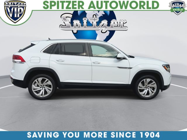 Used 2020 Black Volkswagen 2.0T SEL image 10