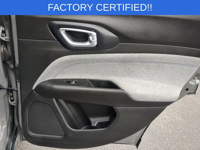 Used 2024 Gray Jeep Latitude image 30