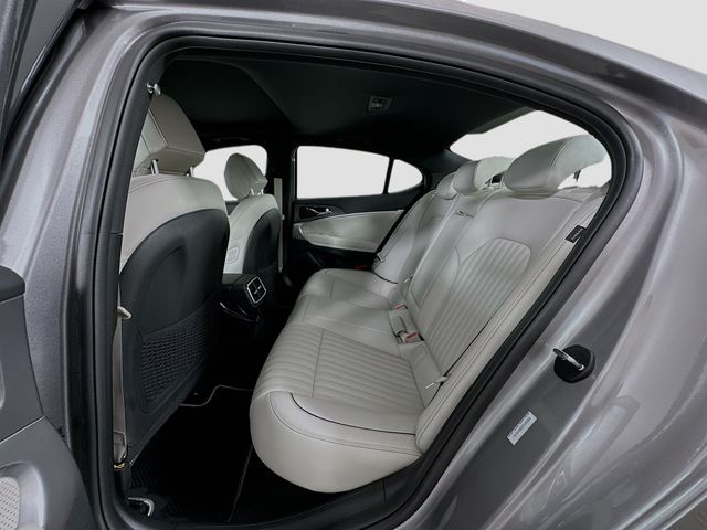 2026 Genesis G70  17