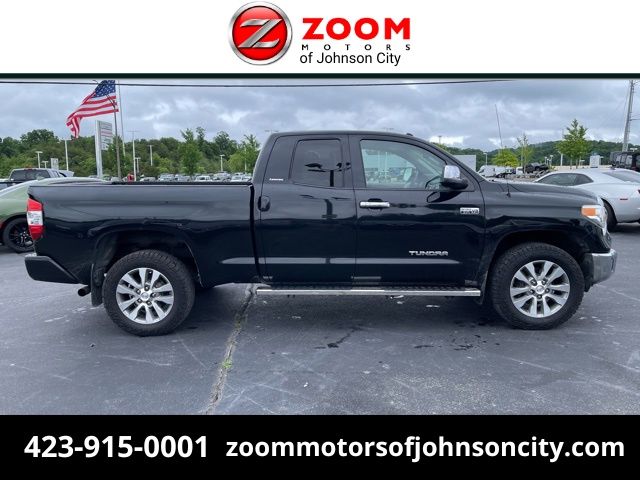 Midnight Black Metallic 2017 Toyota Tundra Pickup Truck Four-Wheel Drive 6-Speed Automatic Overdrive