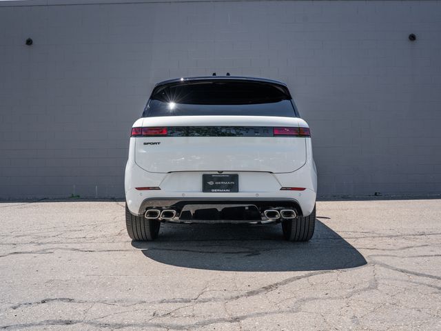 Used 2025  Land Rover Autobiography image 6