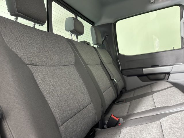 2025 Oxford White Ford Super Duty F-250 SRW XL 4X4 Truck