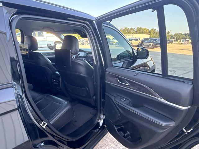 2023 Jeep Grand Cherokee Limited:45393C