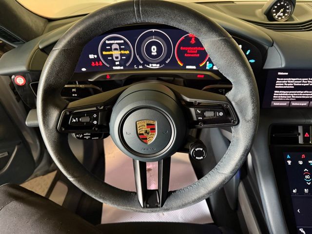 2021 Porsche Taycan 4S photo