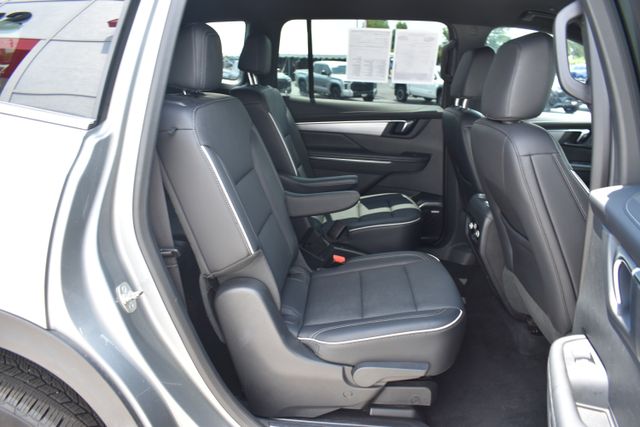 Used 2025 Buick Enclave SUV