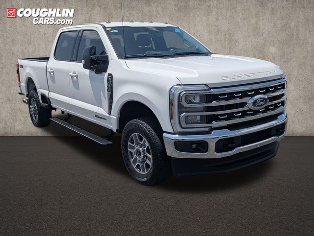 Star White Metallic Tri-Coat 2024 Ford F-350 Super Duty Pickup Truck Four-Wheel Drive Automatic