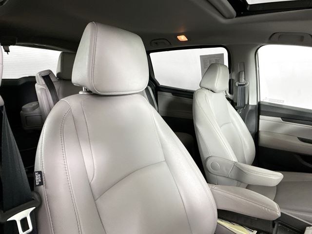 2022 Honda Odyssey EX-L - Photo 11