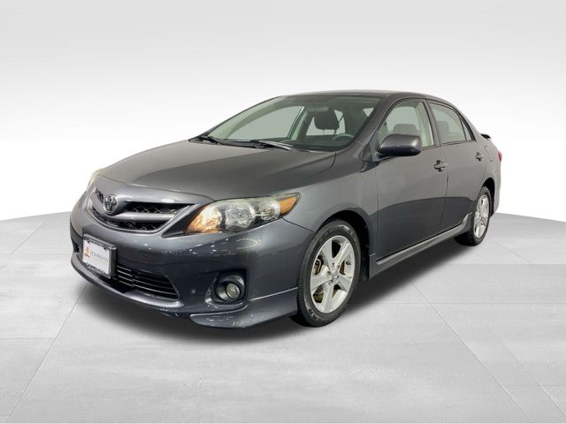 2013 Toyota Corolla S 19